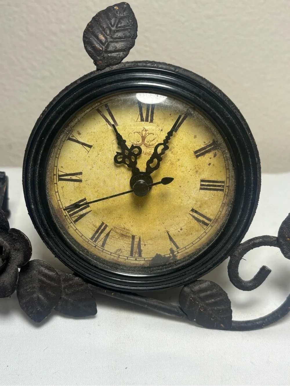 Vintage‎ Cafe des Marguerites Iron Bird Clock